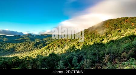 Mattina alba ove blu Ridge parkway montagne Foto Stock