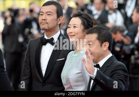 Fan Liao, Tao Zhao e Zhangke Jia che partecipano alla prima Eternals (la cenere è bianco puro) come parte del 71esimo Festival del Cinema di Cannes Foto Stock