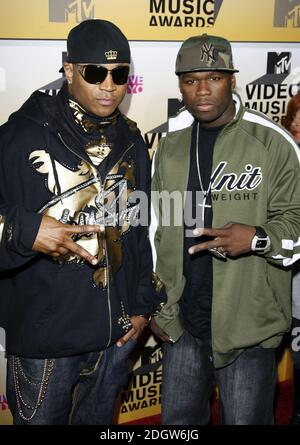 LL Cool J e 50 Cent in arrivo al MTV Video Music Awards 2006, radio City, New York. Foto Stock