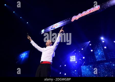 Olly Murs sul palco durante il primo giorno del Capital's Jingle Bell Ball 2018 con Coca-Cola all'O2 Arena, Londra. Il credito immagine dovrebbe essere: Doug Peters/EMPICS Entertainment Foto Stock