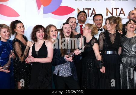 Il cast di Emmerdale con il premio per il miglior dramma seriale nella Sala Stampa al National Television Awards 2019 che si tiene alla O2 Arena, Londra. Il credito fotografico dovrebbe essere: Doug Peters/EMPICS Foto Stock