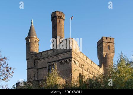 Facciata della stazione di pompaggio Stoke Newington (New River) del XIX secolo - ora Castle Climbing Center, il più grande del Regno Unito, Stoke Newington, Londra Foto Stock