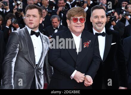 Taron Egerton, Sir Elton John e David sono presenti alla prima di Rocketman, tenuta al Grand Theatre Lumiere durante il 72esimo Festival del Cinema di Cannes. Il credito fotografico dovrebbe essere: Doug Peters/EMPICS Foto Stock