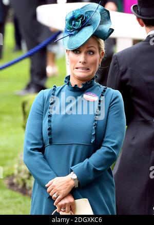 Zara Tindall durante il giorno delle Signore di Ascot reale all'Ippodromo di Ascot. Il credito immagine dovrebbe essere: Doug Peters/EMPICS Foto Stock