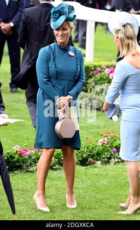 Zara Tindall durante il giorno delle Signore di Ascot reale all'Ippodromo di Ascot. Il credito immagine dovrebbe essere: Doug Peters/EMPICS Foto Stock