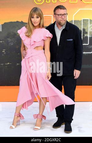 Jacqui Ainsley Ritchie (a sinistra) e Guy Ritchie che frequentano la una volta... A Hollywood UK Premiere, tenuto a Odeon Luxe, Leicester Square, Londra. Il credito fotografico dovrebbe essere: Doug Peters/EMPICS Foto Stock