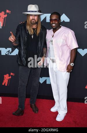 Billy Ray Cyrus e ASAP Ferg in arrivo al MTV Video Music Awards 2019, che si tiene al Prudential Center di Newark, NJ. Il credito fotografico dovrebbe essere: Doug Peters/EMPICS Foto Stock