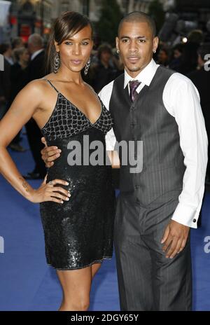 Javine Hylton e Harvey arrivano per la prima britannica di "Fantastic Four, Rise of the Silver Surfer", presso il Vue Cinema, Leicester Square, nel centro di Londra. Foto Stock