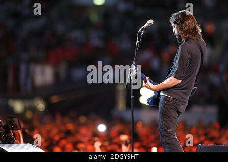 I Foo Fighters vivono al concerto Live Earth London, Wembley Stadium, Londra. Foto Stock