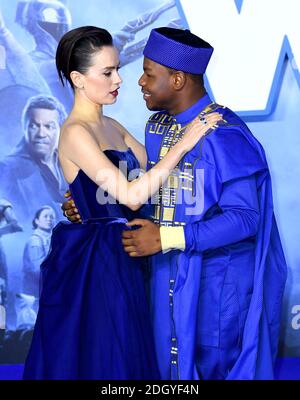 Daisy Ridley e John Boyega partecipano alla Premiere di Star Wars: The Rise of Skywalker tenutasi al Cineworld Cinema di Leicester Square, Londra. Il credito immagine dovrebbe essere: Doug Peters/EMPICS Foto Stock