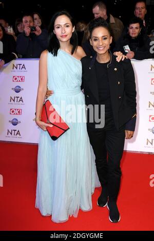 Adele Roberts e Kate Holderness partecipano ai National Television Awards 2020 che si tengono alla O2 Arena di Londra. Il credito fotografico dovrebbe essere: Doug Peters/EMPICS Foto Stock