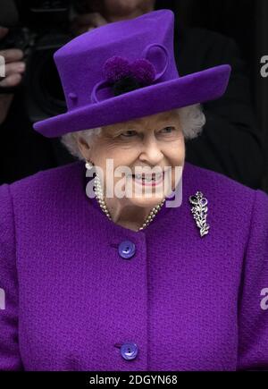 La Regina visita il Royal National ENT e Eastman Dental Hospitals, Londra. Il credito fotografico dovrebbe essere: Doug Peters/EMPICS Foto Stock