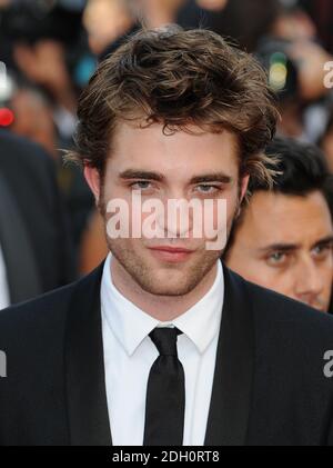 Robert Pattinson alla prima per i Basterds Inglourious tenuta al Palais des Festivals. Parte del 62° Festival de Film di Cannes. Foto Stock