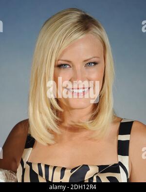 Malin Akerman partecipa a una fotocellula per il nuovo film 'Coppie Retreat', Londra Foto Stock