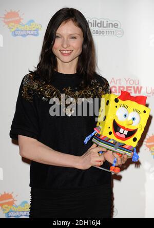 Sophie Ellis Bextor arriva all'evento di lancio delle celebrità per l'asta di beneficenza SpongeBob FancyPants in aiuto di ChildLine, presso County Hall, Southbank, Londra. Foto Stock