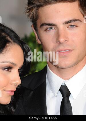 Zac Efron e Vanessa Hudgens arrivano al Vanity Fair Oscar Viewing Party 2010, presso la Sunset Tower, Los Angeles Foto Stock