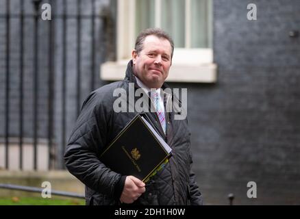 Mark Spencer, Segretario parlamentare del Tesoro (Chief Whip), lascia il numero 10 di Downing Street dopo una riunione. Foto Stock