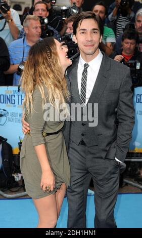 Drew Barrymore e Justin Long arrivano alla prima mondiale di andare in lontananza, Vue Cinema, Leicester Square, Londra. Foto Stock