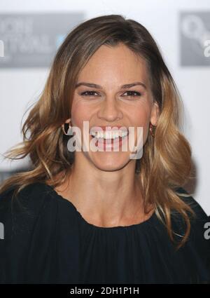 Hilary Swank alla fotocellula 'convincente' durante il 54th BFI London Film Festival al Vue West End il 15 ottobre 2010 a Londra, Inghilterra. Foto Stock