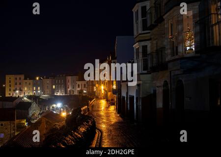 Tenby, Galles, Regno Unito. 9 Dic 2020. Una vista del Porto di Tenby. Lewis Mitchell. Foto Stock