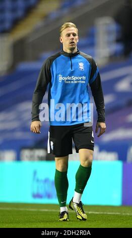 Madejski Stadium, Reading, Berkshire, Regno Unito. 9 Dic 2020. Campionato di calcio della Lega inglese Calcio, lettura contro Birmingham City; Marc Roberts di Birmingham City scalda il credito: Action Plus Sport/Alamy Live News Foto Stock