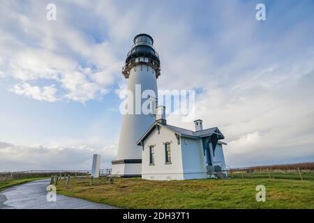 Faro di Yaquina Head, vicino a Newport, Oregon, USA II Foto Stock