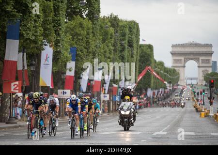 Piloti in azione durante la fase finale della corsa ciclistica Tour de France 2017 agli Champs Elysees di Parigi, Francia, il 23 luglio 2017. Foto di Eliot Blondt/ABACAPRESS.COM Foto Stock