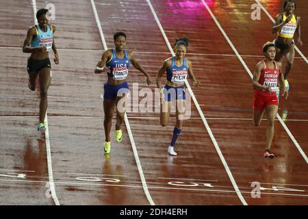 Podio delle donne di 400 metri: Da sinistra a destra linea 6 Stati Uniti vincitrice di Phyllis Francis, linea 5 e medaglia di bronzo USA Allyson Felix, linea 4 e medaglia d'argento Bahrein's Salwa DID Naser, durante i campionati mondiali di atletica 2017 IAAF nello Stadio Olimpico, Queen Elisabeth Park, Londra, UK, il 9 agosto 2017 Foto di Henri Szwarco/ABACAPRESS.COM Foto Stock