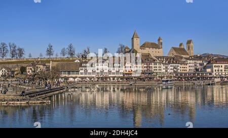 Rapperswil con il castello e la città vecchia, Cantone di San Gallo Foto Stock