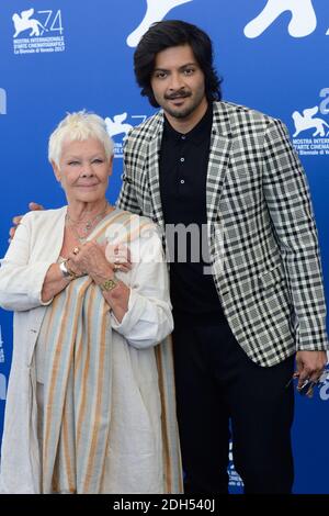 Judi Dench e Ali Fazal hanno partecipato al Victoria et Abdul Photocall durante il 74a Festival Internazionale del Cinema di Venezia (Mostra di Venezia) al Lido di Venezia il 03 settembre 2017. Foto di Aurore Marechal/ABACAPRESS.COM Foto Stock