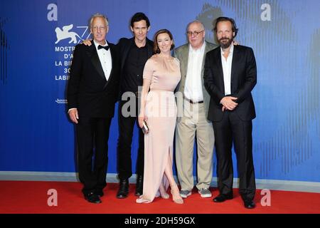 Eric Olson, Christian Camargo, Molly Parker, Errol Morris e Peter Sarsgaard hanno partecipato alla prima edizione di Wormwood durante il 74a Festival Internazionale del Cinema di Venezia (Mostra di Venezia) al Lido di Venezia il 06 settembre 2017. Foto di Aurore Marechal/ABACAPRESS.COM Foto Stock