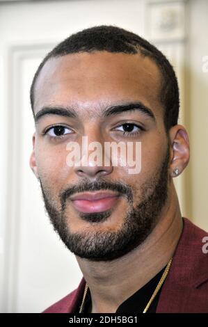 Rudy Gobert basketteur francais en NBA lors de la soiree lancement du Jeu Video NBA 2K18 a Parigi, Francia il 7 settembre 2017. Foto di Alain Apaydin/ABACAPRESS.COM Foto Stock