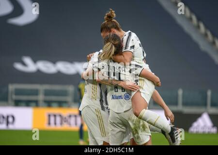 Torino, Italia. 09 dicembre 2020. Juventus festeggia durante la partita della UEFA Women's Champions League tra Juventus e Lione allo stadio Allianz il 09 dicembre 2020 a Torino (Foto di Alberto Gandolfo/Pacific Press) Credit: Pacific Press Media Production Corp./Alamy Live News Foto Stock