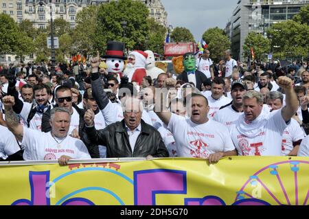 Marcel Campion et les Forains sont en tête de la manifestation contre la riforme du code du travail du gouvernement Macron a Parigi, Francia il 12 settembre 2017. Foto di Alain Apaydin/ABACAPRESS.COM Foto Stock