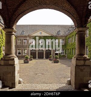 Abbazia del Municipio, Moenchengladbach, basso Reno, Nord Reno-Westfalia, Germania, Europa Foto Stock