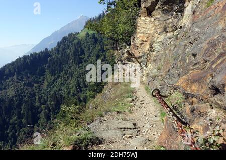 Il sentiero roccioso Vellau, spettacolare sentiero escursionistico per chi ha la testa per le altezze Foto Stock