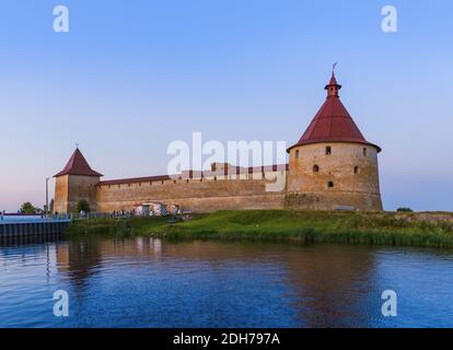 Fortezza Oreshek su una piccola isola sul fiume Neva - Regione di Leningrad Russia Foto Stock