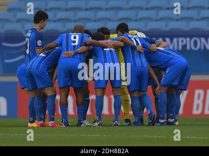 Doha, Qatar. 10 dicembre 2020. I giocatori dell'Ulsan Hyundai FC reagiscono prima della partita finale tra il Beijing Guoan FC della Cina e l'Ulsan Hyundai FC della Corea del Sud alla AFC Champions League di Doha, Qatar, 10 dicembre 2020. Credit: Nikku/Xinhua/Alamy Live News Foto Stock