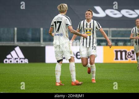 Torino, Italia. 09 dicembre 2020. Cristiana Girelli di Juventus durante la partita della UEFA Women's Champions League tra Juventus e Lione allo stadio Allianz il 9 dicembre 2020 a Torino. (Foto di Alberto Gandolfo/Pacific Press/Sipa USA) Credit: Sipa USA/Alamy Live News Foto Stock