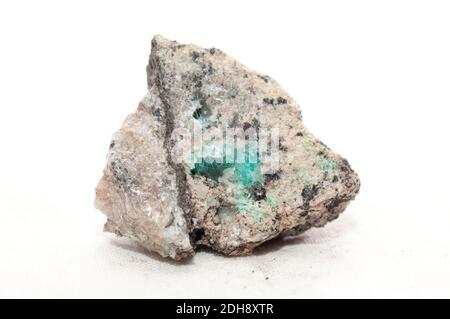 Calcedonio con cristallo hemimorphite campione minerale, elementi di terre rare Foto Stock