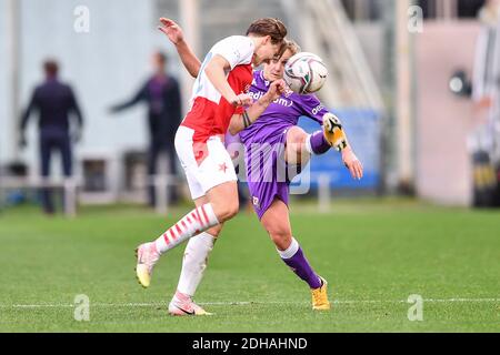 10 dicembre 2020, Firenze, Italia: Firenze, Italia, Stadio Artemio Franchi, 10 dicembre 2020, Tatiana Bonetti (Fiorentina Femminile) durante la partita di calcio femminile Fiorentina vs Slavia Praga - UEFA Champions League (Credit Image: © Lisa Guglielmi/LPS via ZUMA Wire) Foto Stock