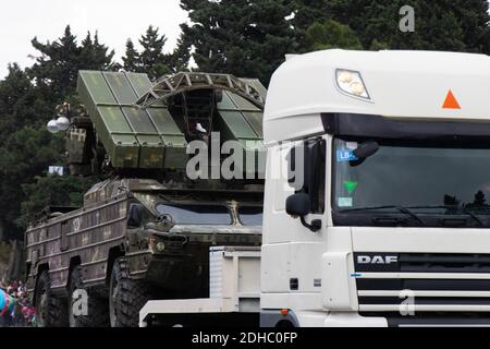 9K33 Osa o SA-8 Gecko: Distrutto e catturato dall'esercito azerbaigiano. Baku - Azerbaigian: 10 dicembre 2020. Sconfitta dell'esercito armeno Foto Stock