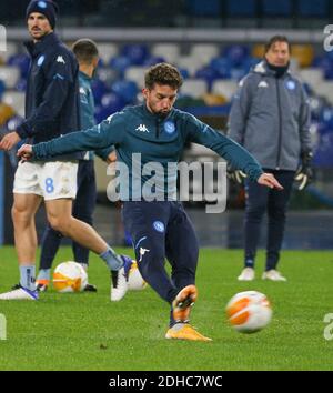 Napoli, Campania, Italia. 9 Feb 2016. Durante la partita di calcio della Champions League SSC Napoli vs FC Real Sociedad il 10 dicembre 2020 allo stadio San Paolo di Napoli.in foto: Dries Mertens Credit: Fabio Sasso/ZUMA Wire/Alamy Live News Foto Stock