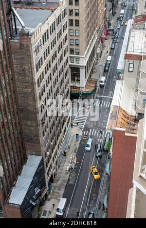 Vista dal 21° piano alla Fifth Avenue, a Manhattan New York Foto Stock