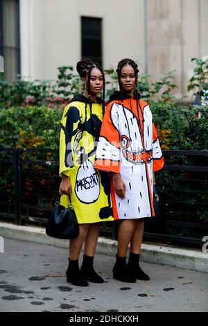 Street Style, in arrivo allo spettacolo Mugler Primavera-Estate 2018 che si tiene a Trocadero, Parigi, Francia, il 30 settembre 2017. Foto di Marie-Paola Bertrand-Hillion/ABACAPRESS.COM Foto Stock