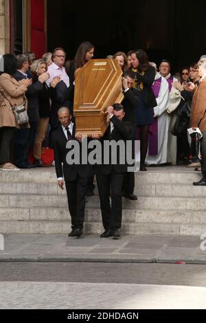 Atmosfera ai funerali dell'attore francese Jean Rochefort, a Parigi, Francia, il 13 ottobre 2017. Foto di De Groeve/ABACAPRESS.COM Foto Stock