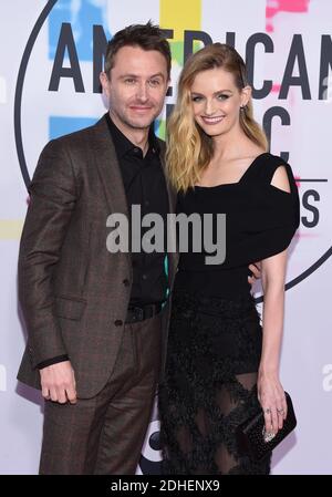 Chris Hardwick, Lydia Hearst, partecipa al 2017 American Music Awards al Microsoft Theatre il 19 novembre 2017 a Los Angeles, California. Foto di Lionel Hahn/AbacaPress.com Foto Stock