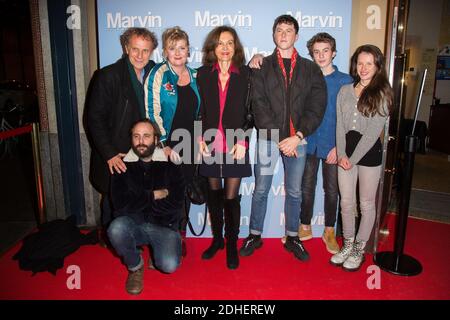 Charles Berling, Catherine Salée, Vincent Macaigne, Anne Fontaine, Finnegan Oldfield, Jules Porier, Luna Lou arrivo alla prima cinematografica 'marvin' di Parigi al LOUXOR Cinema il 20 novembre 2017 a Parigi, Francia. Foto di Nasser Berzane/ABACAPRESS.COM Foto Stock