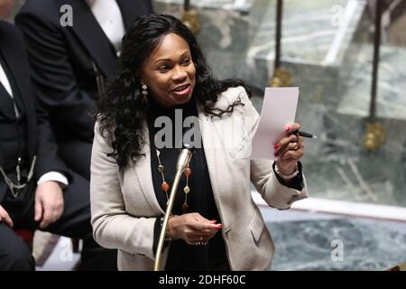 Ministro dello Sport Laura Flessel durante la sessione di interrogazioni al governo nell'Assemblea Nazionale, Parigi, Francia il 29 novembre 2017 Foto di Henri Szwarc/ABACAPRESS.COM Foto Stock