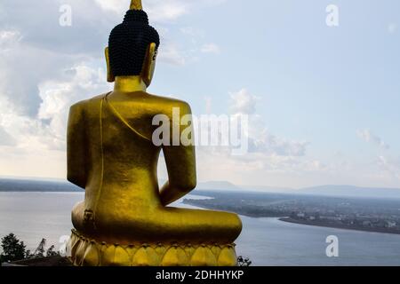 Buddha d'oro a Pakse Laos Foto Stock